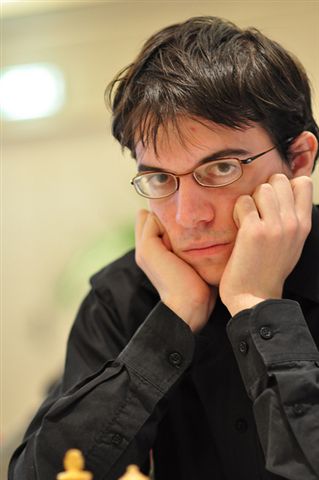 Overwinningen voor Vachier-Lagrave en Giri