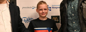 Hoogeveen Schaaktoernooi ondersteunt Bram